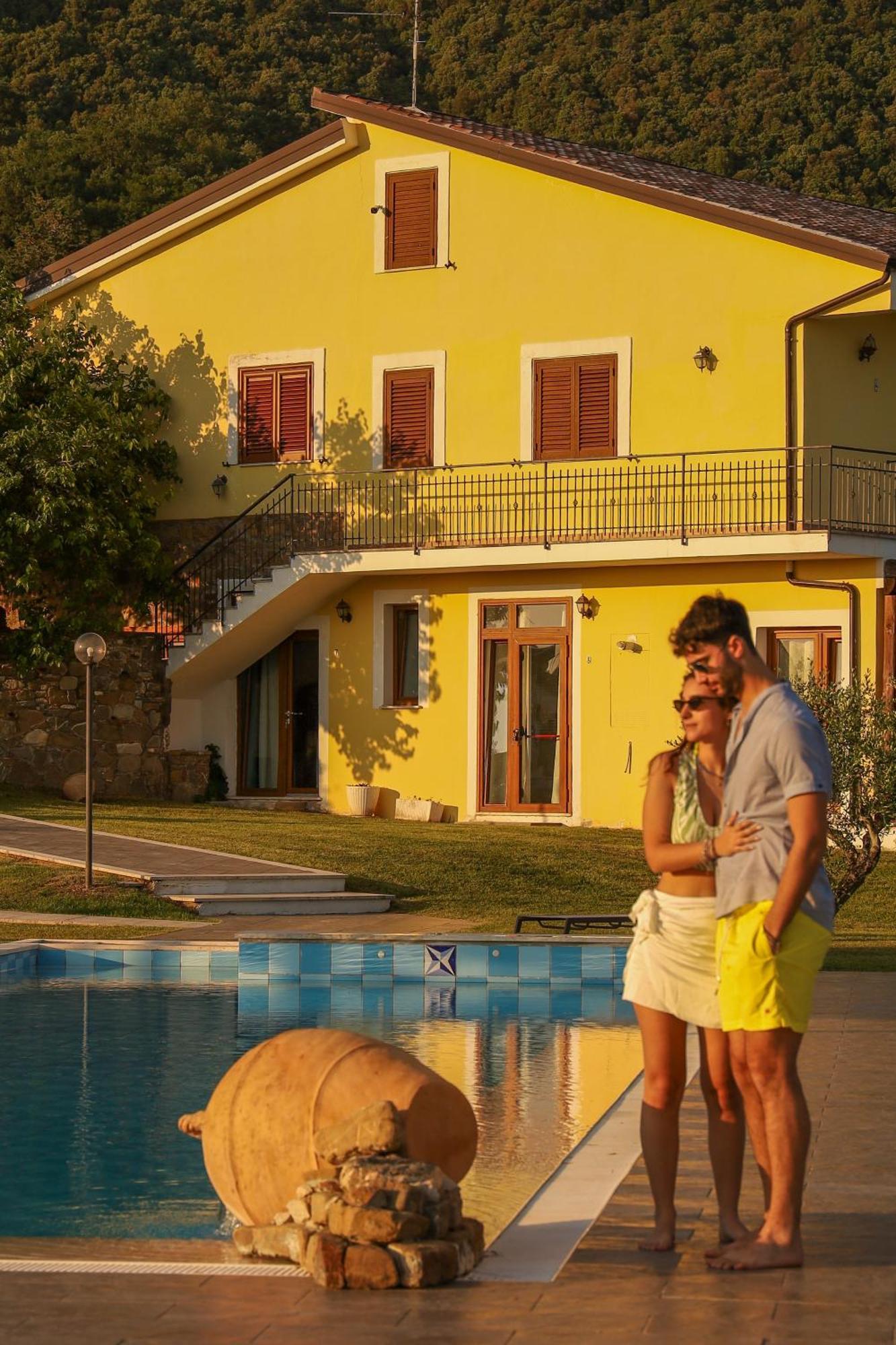 L' Aia Resort Trentinara Extérieur photo