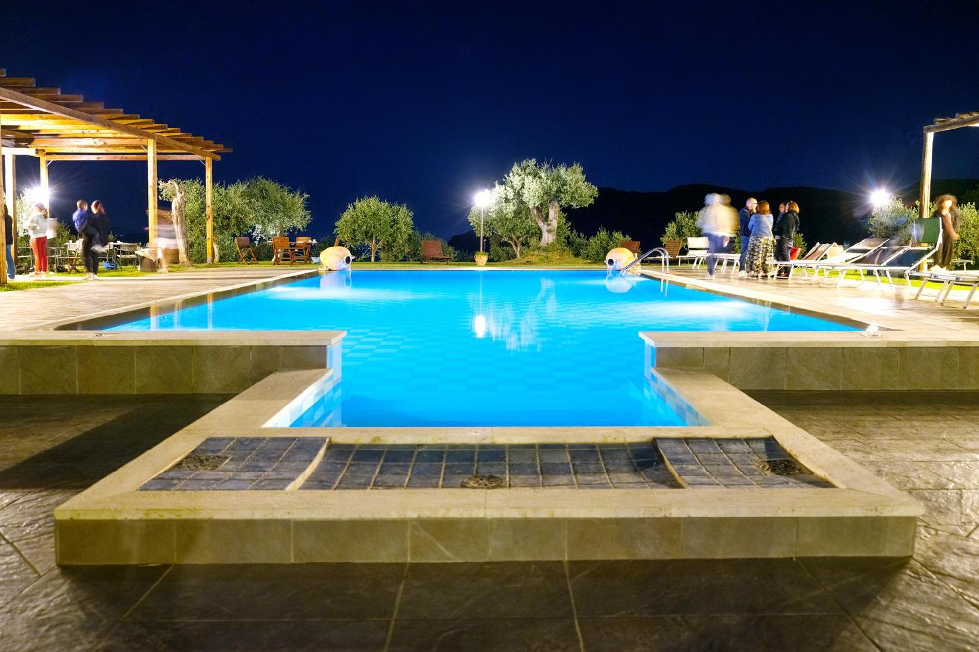 L' Aia Resort Trentinara Extérieur photo